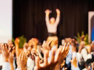 Hur man skapar interaktiva konferenser med virtuell verklighet illustration